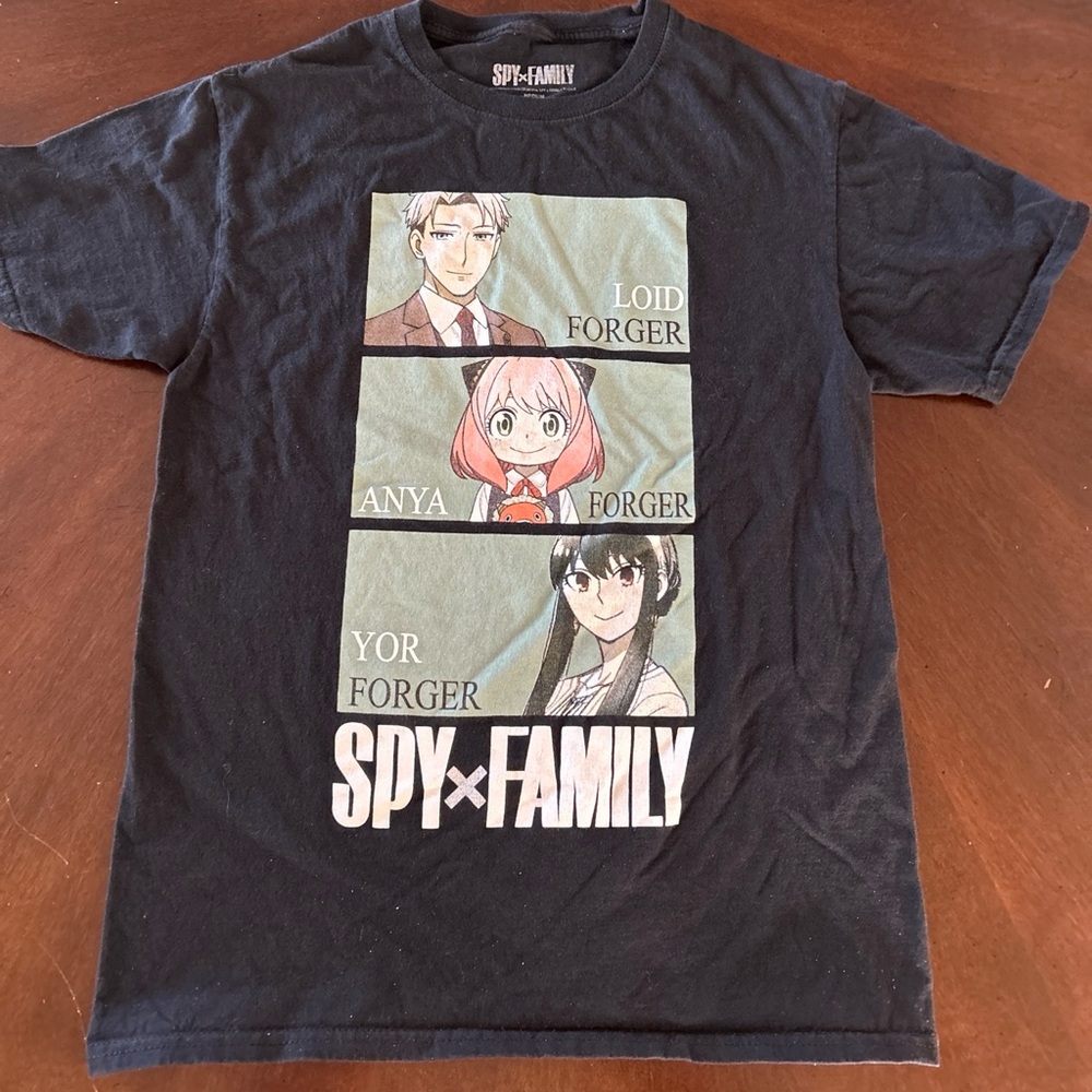 SPY x FAMILY T-Shirt-Forger Family Panels- Size M-Manga Anime Shirt-Crunchy Roll